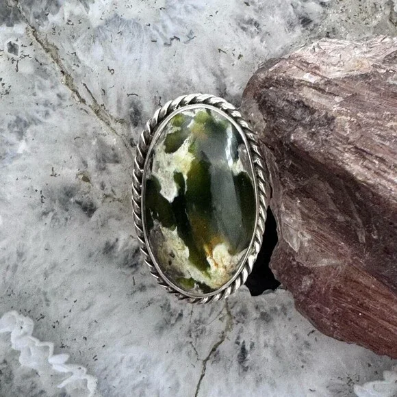 Sterling Southwestern Style Chrome Chalcedony Decorated Ring Size 6.75 For Women